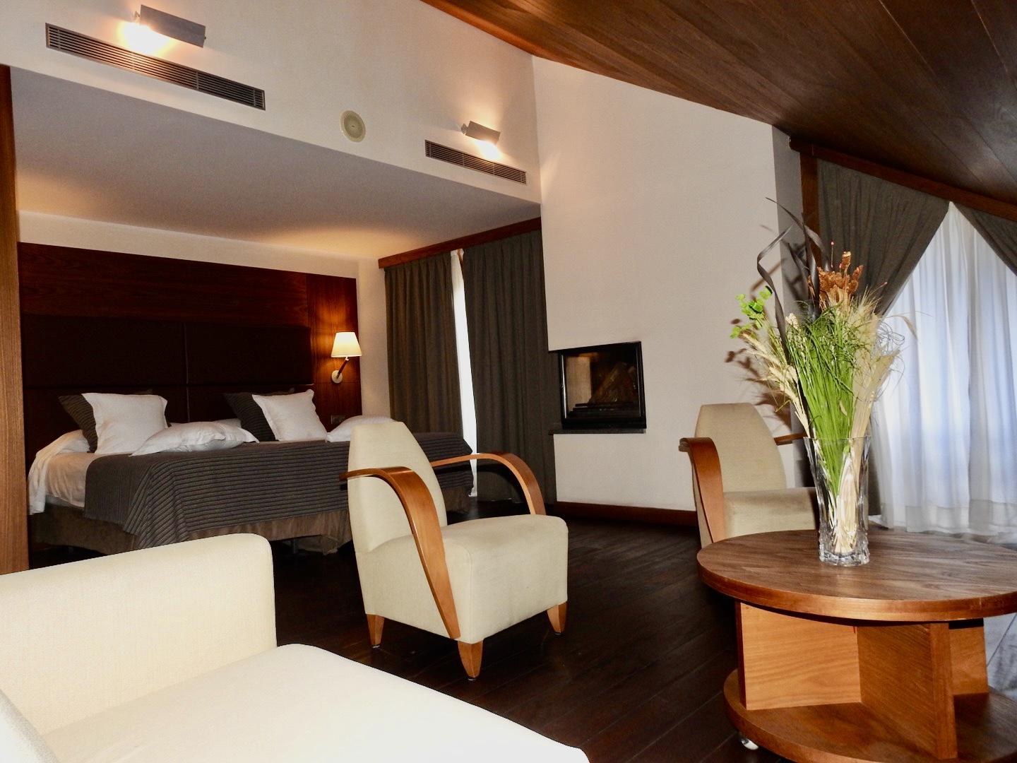 Hotel Riberies Llavorsí Kültér fotó